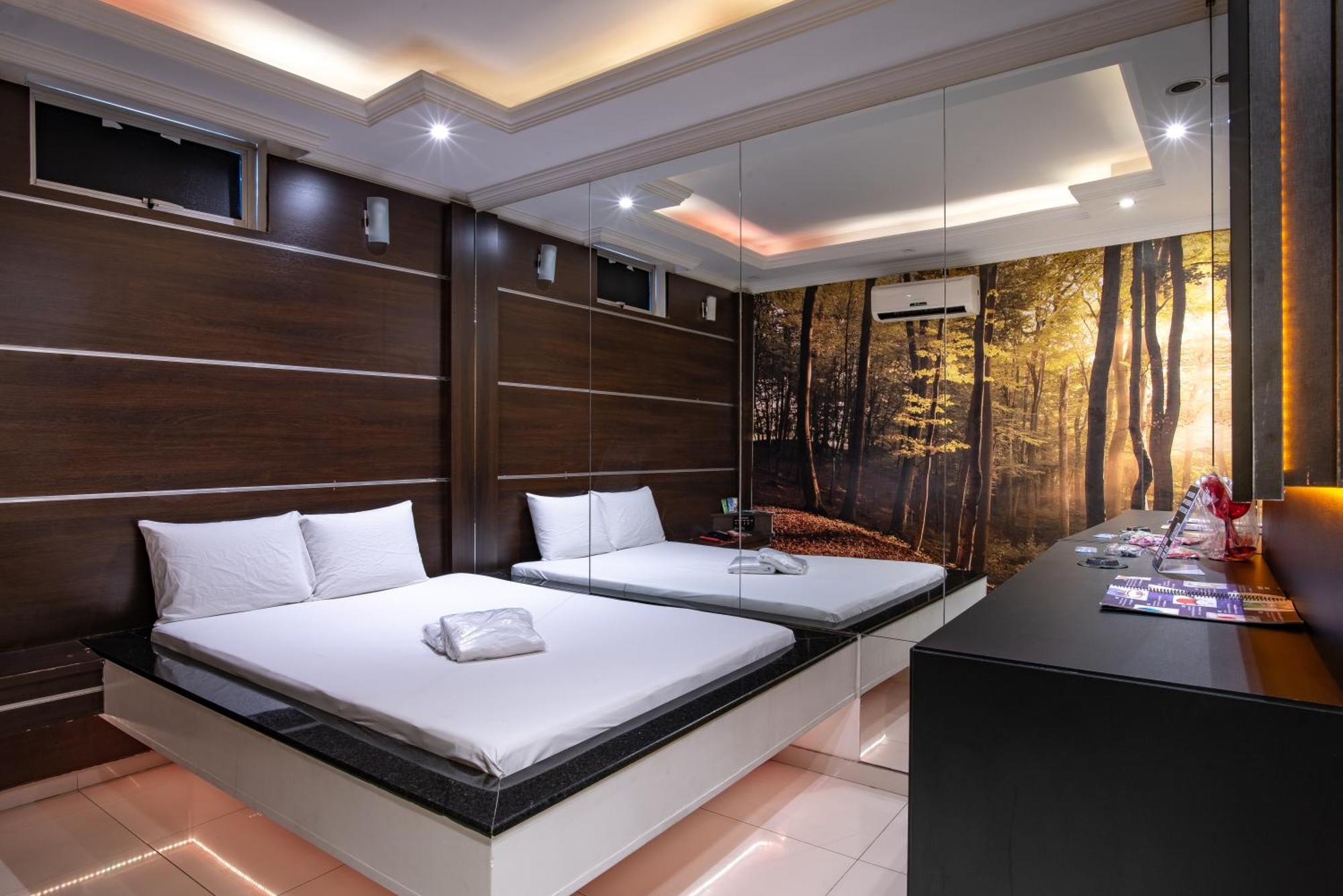 Classic Double Room